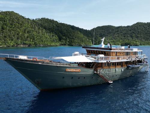 Emperor Divers Indonesia Liveaboards