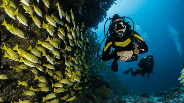 Aqura Dive Center