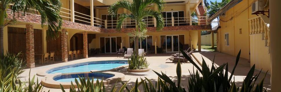 La Laguna Beach Club & Dive Centre