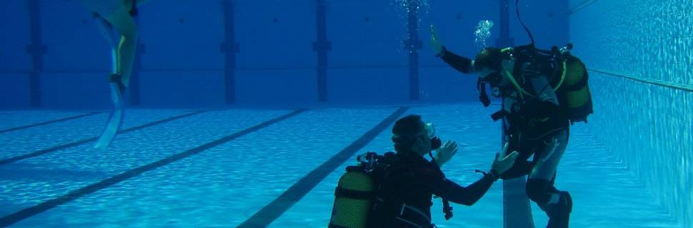Mares Dive Center