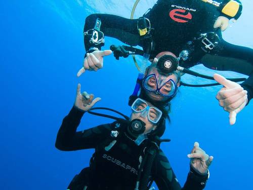 Mandel Diving Center