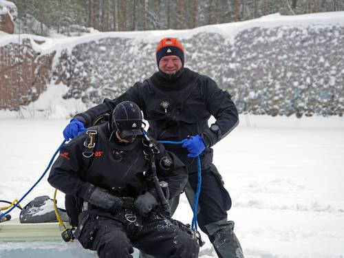 Arctic Divers Dive Center