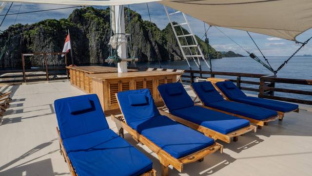 Amira Liveaboard