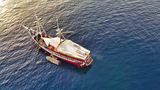 Seven Seas Liveaboard