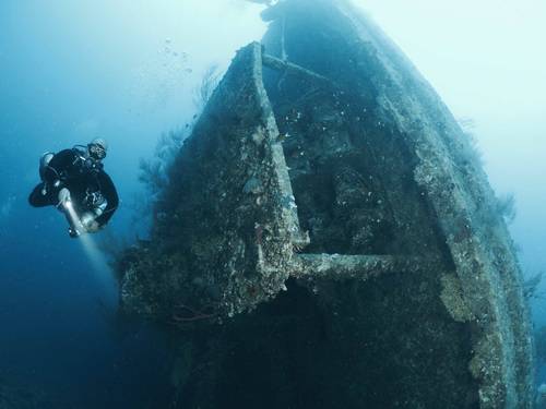 Arab Divers