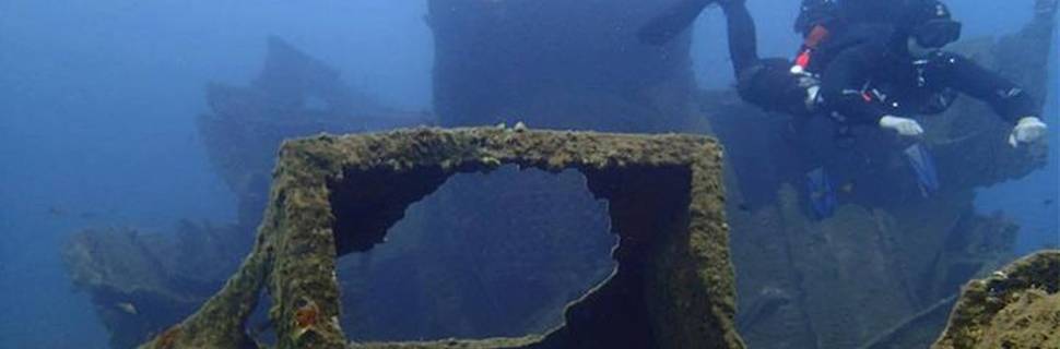 Navy's Waterworld Dive Center