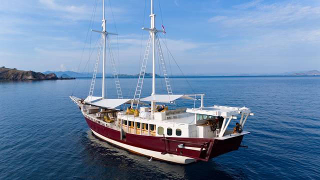 EcoPro Duyung Baru Liveaboard