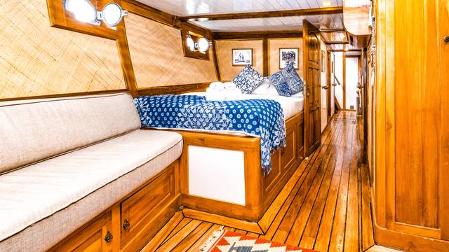 La Unua Liveaboard