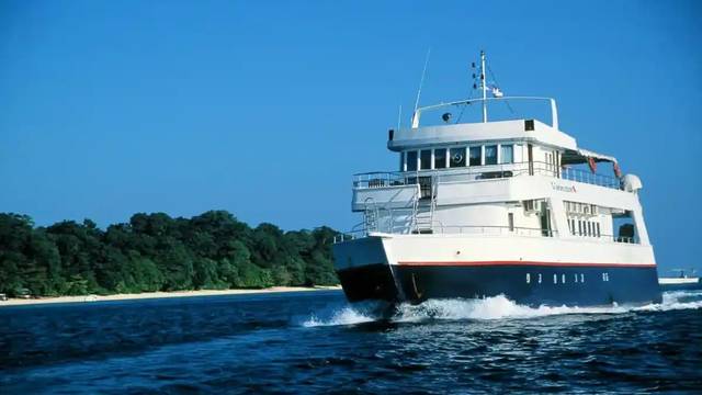 MV Celebes Explorer 9