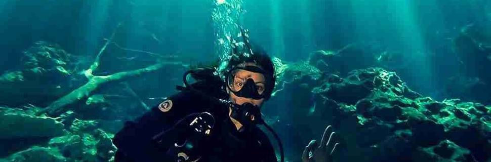 Frogman Diving Cancun