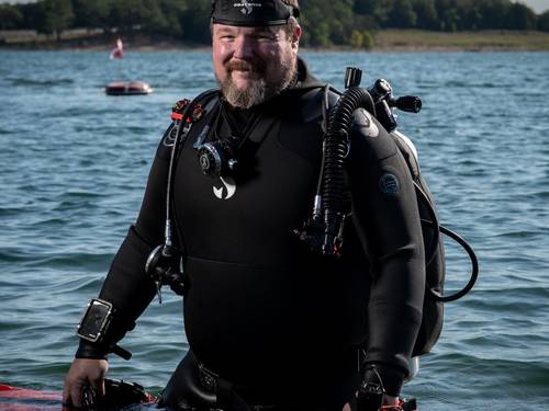 THE DIVE SHOP