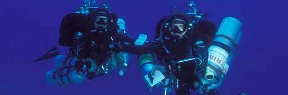 PLANET DIVERS