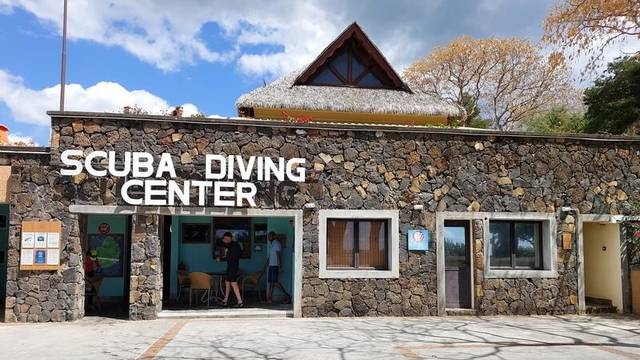 Euro-Divers - Club Med Albion