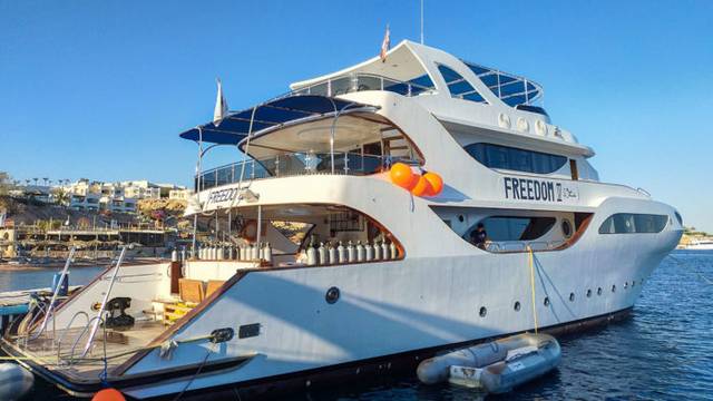 Freedom IV Liveaboard