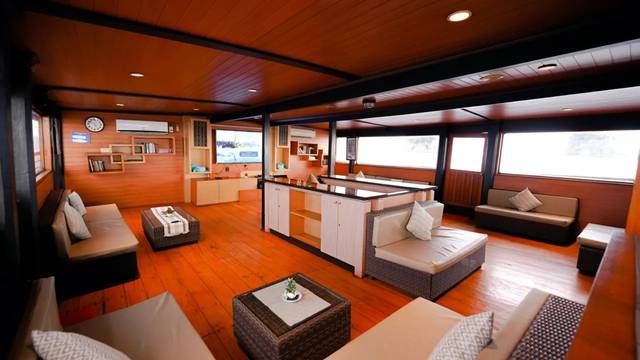 Sea Safari 8 Liveaboard