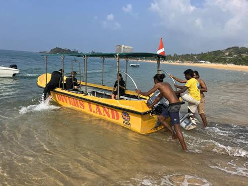 Divers Land Dive Club Trincomalee