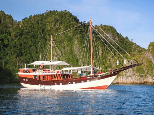 Akomo Isseki Liveaboard