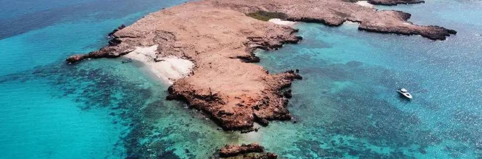 Molamola Diving Center