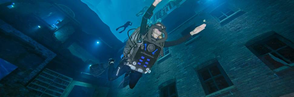 Deep Dive Dubai