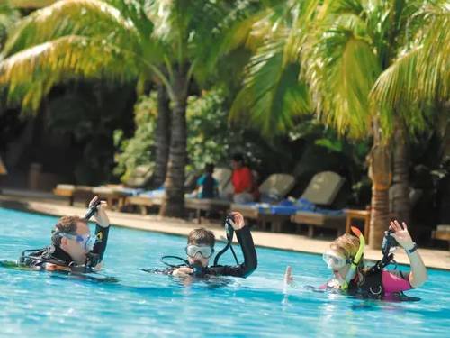Diving World Trou aux Biches
