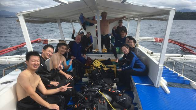 Mango's Dive Center