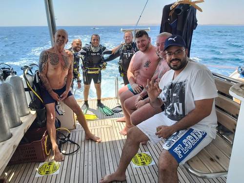 Pro Divers Corner
