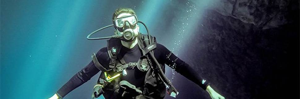 THE CENOTE GUY - CENOTE DIVING