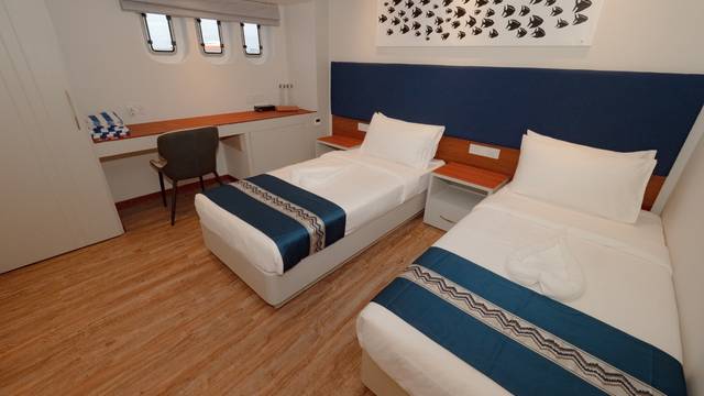 EcoPro Seascape Liveaboard