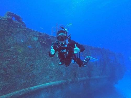 Blue Aquatics Divers