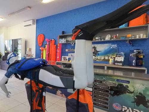 Deep Blue Diving