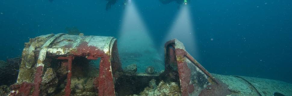 Australian Diving Instruction Geelong | PADI 5 Star IDC Centre (Ring for gate access)