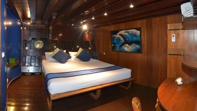 Dewi Nusantara Liveaboard Indonesia
