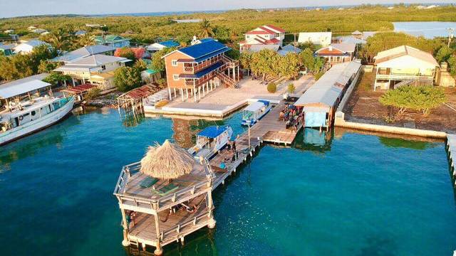 Alton's Dive Center