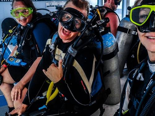 Dive with Cristina