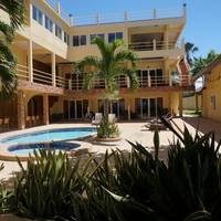 La Laguna Beach Club & Dive Centre