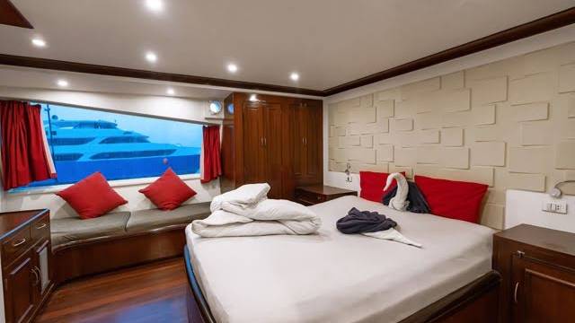 Almonda Liveaboard